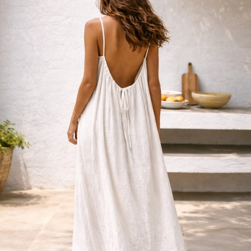 Tailored fit women's flowy dress, elegant sleeveless maxi for warm weather.