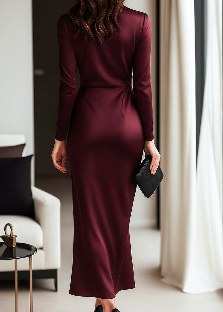 Graceful women's long sleeve wrap maxi dress, featuring a flattering waist tie, perfect for elegant evening wear.