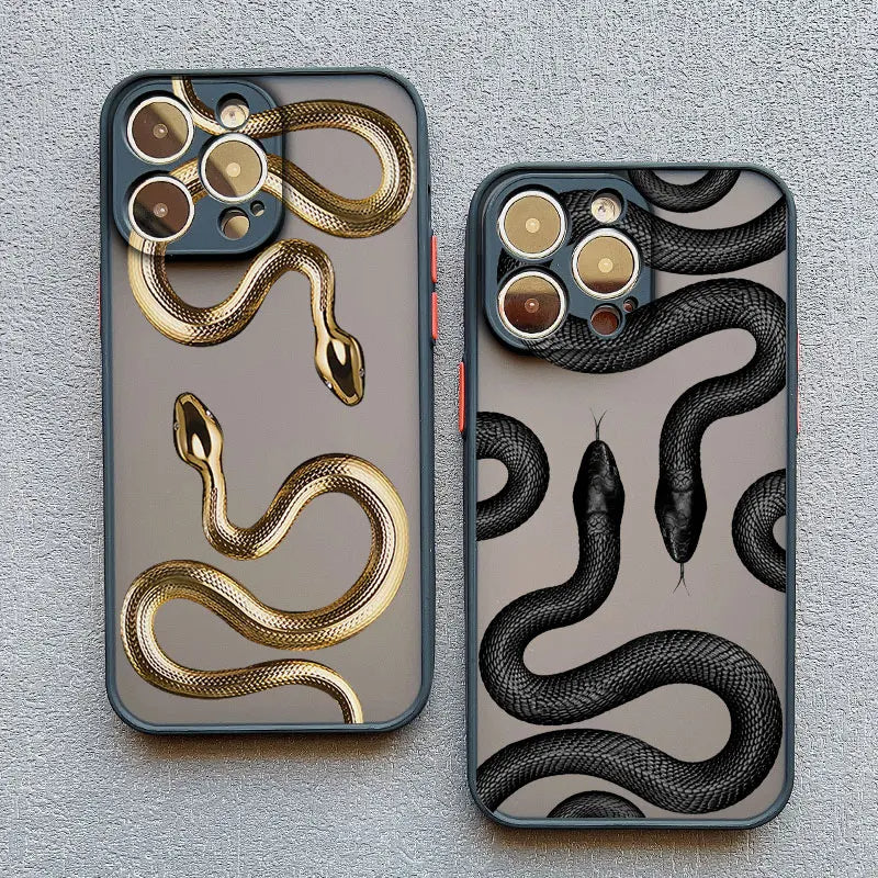Protective serpent iPhone cover for women, offering smartphone safety with a sleek design.
