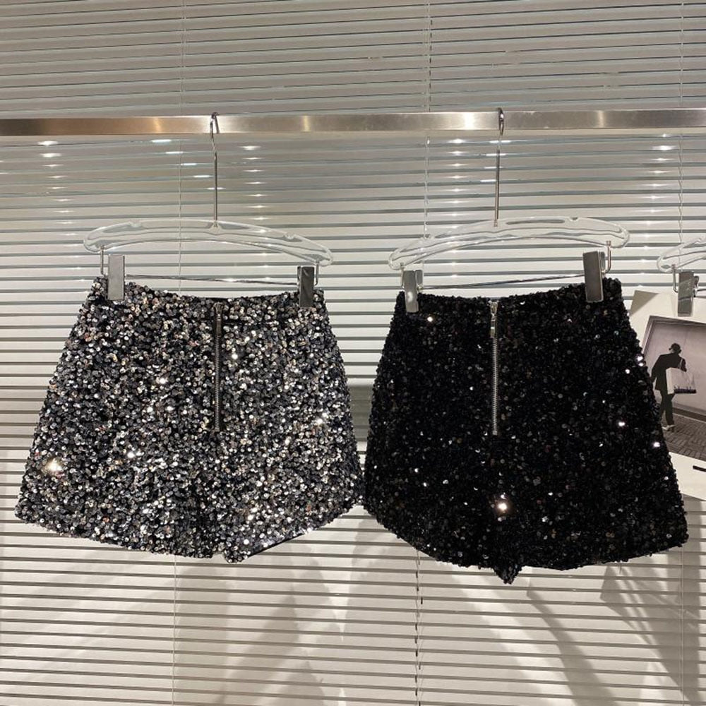 Sparkly women's high-waisted shorts, a versatile choice for casual summer outfits or dazzling party wear.