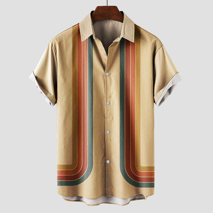 Stylish men's retro sunset stripe short sleeve shirt, ideal for summer vacations and casual comfort.