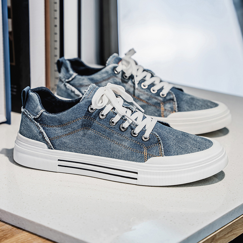 Blue men's low-top casual sneakers, ideal for urban street wear & daily comfort.