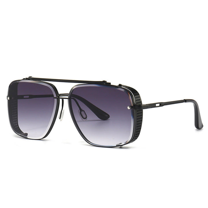 Unisex fashion sunglasses with UV400 lenses, stylish metal frame for eye protection.