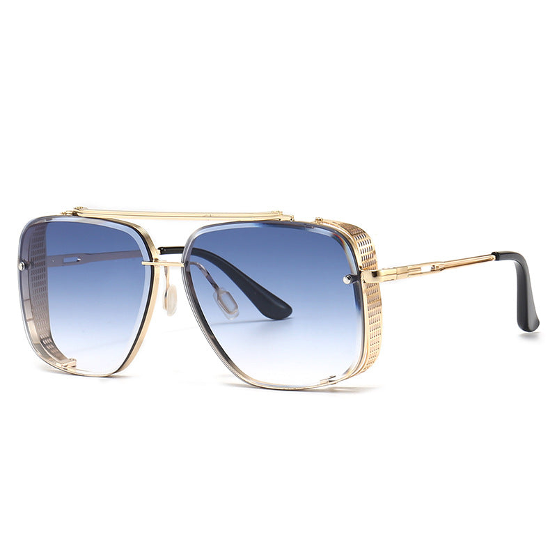 Designer look unisex sunglasses with UV400 protection, perfect trendy eyewear for beach & sun.