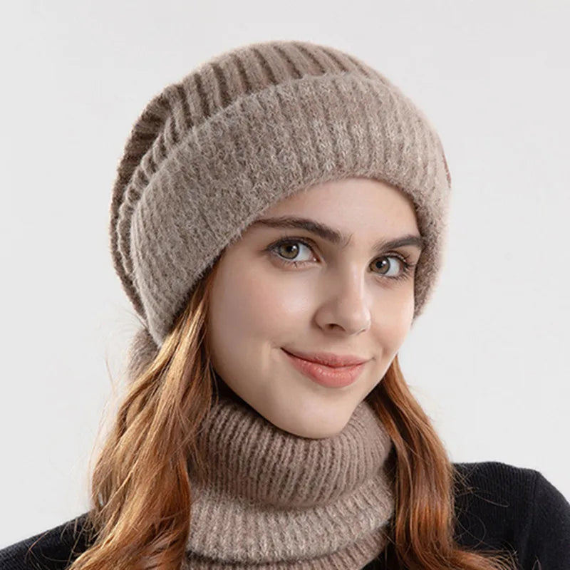 Cozy unisex beanie hat and versatile neck warmer set, ideal for skiing, snowboarding, or daily winter fashion.