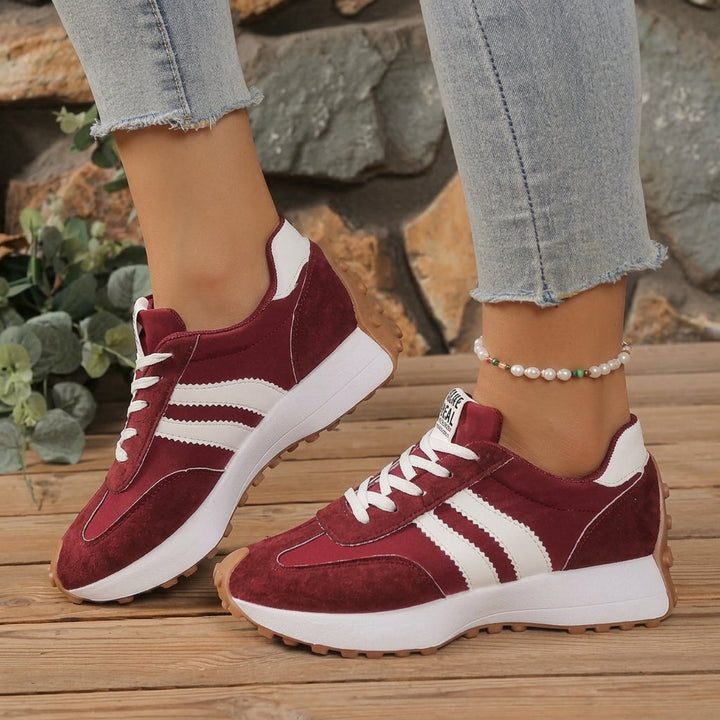 Casual women's sneakers: lightweight, comfortable, and designed with orthopedic arch support.