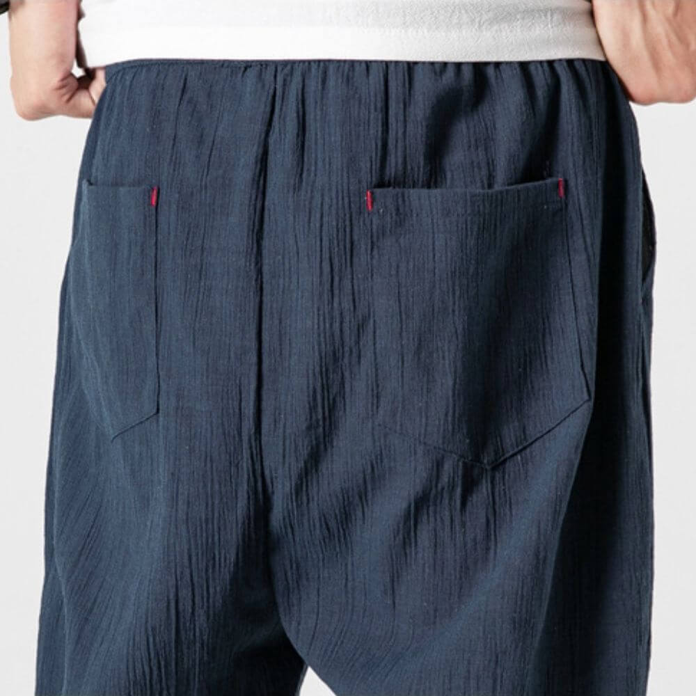 Men's everyday drawstring joggers, comfortable for all summer activities.