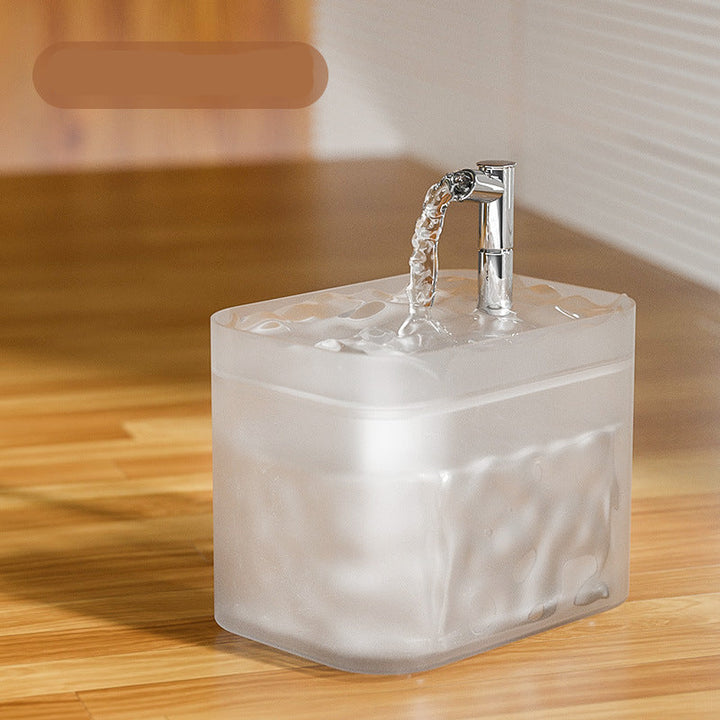 Diagram illustrating the water circulation and filtration process within the automatic pet water fountain.