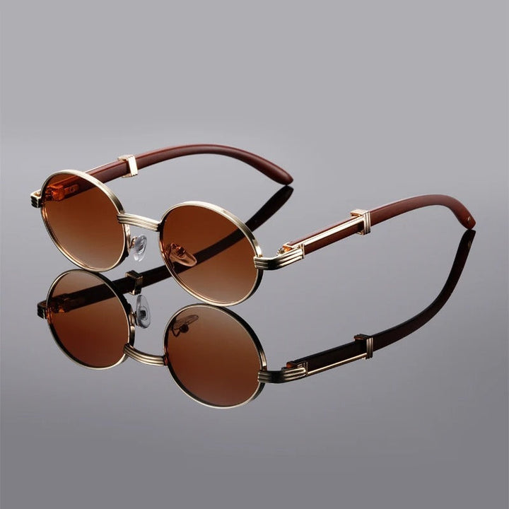 Stylish unisex polarized sunglasses, providing full UV protection and a chic accessory for any fashion look.