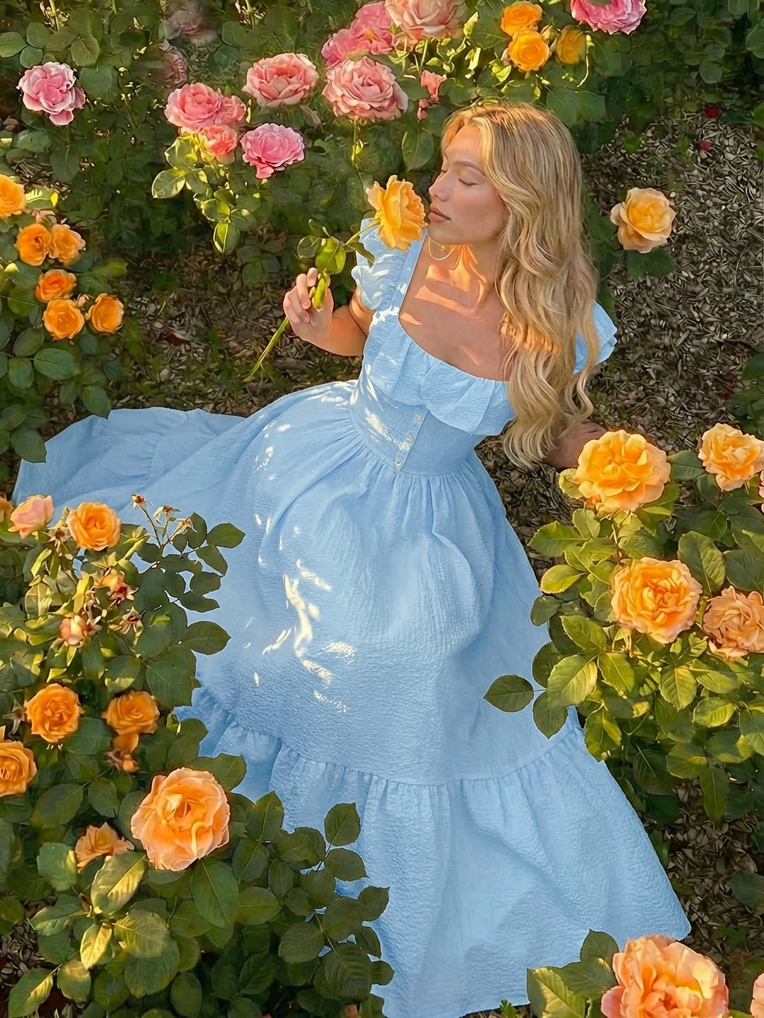 Beautiful women's off-shoulder maxi dress with ruffles, an elegant option for summer gatherings & parties.