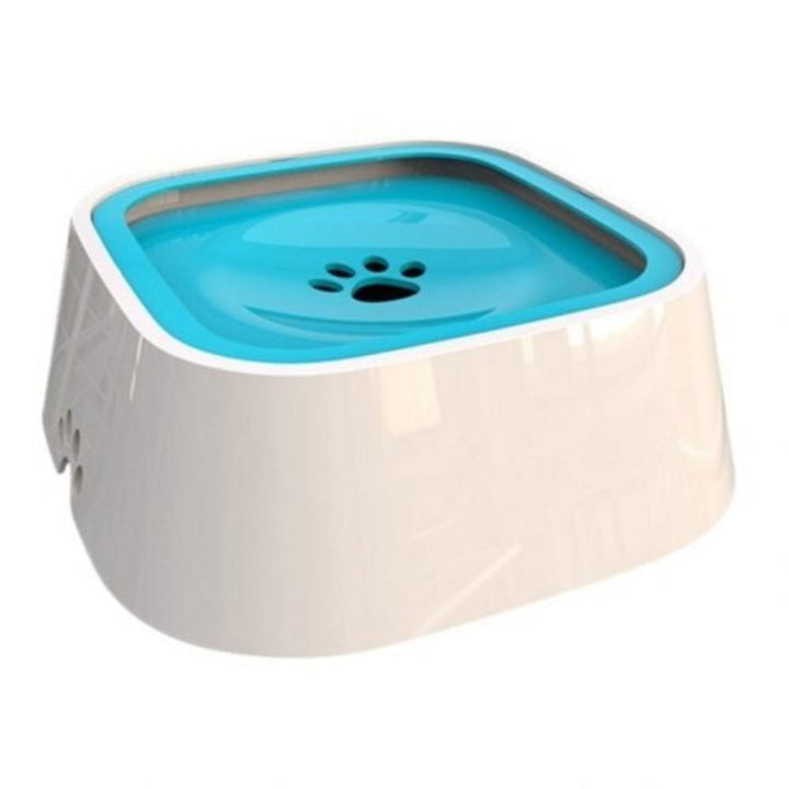 Mess-free non-spill dog water bowl for car rides & daily use. Practical pet accessory & puppy supply.