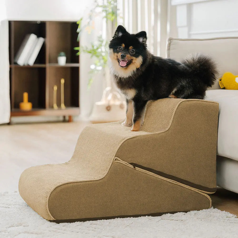 Detailed view of non-slip bottom on orthopedic foam pet stairs and ramp, ensuring stability for pets.