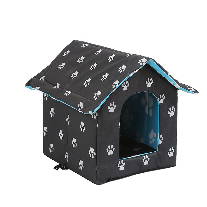 Outdoor cat house for winter, self-warming pad ensures a cozy waterproof haven