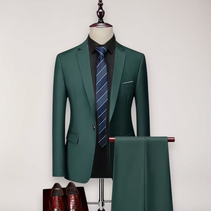 Elegant men's two-piece tailored suit, perfect for weddings, business meetings, or professional attire.