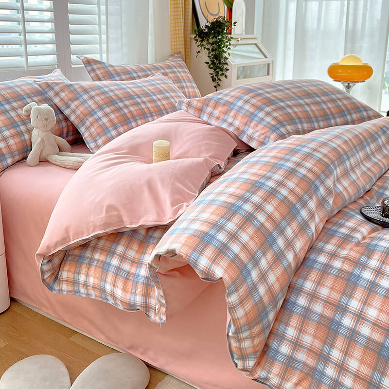 Modern plaid color block sheet set for beds, breathable polyester fabric providing stylish bedroom decor