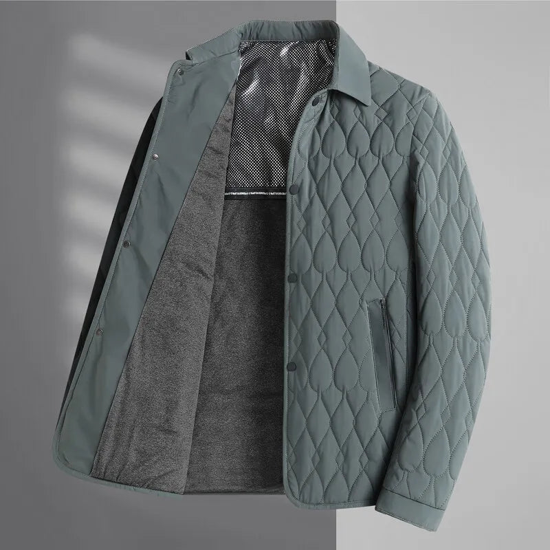 Warm men's quilted button-down jacket with collar, ideal lightweight outerwear for all seasons.