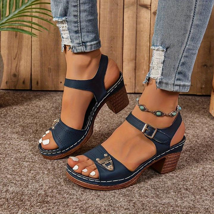 Women's comfortable summer sandals, stylish open-toe casual footwear.