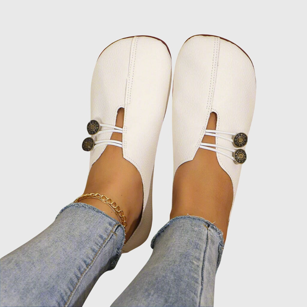 Stylish women's flats, featuring a comfortable slip-on design for summer fashion.