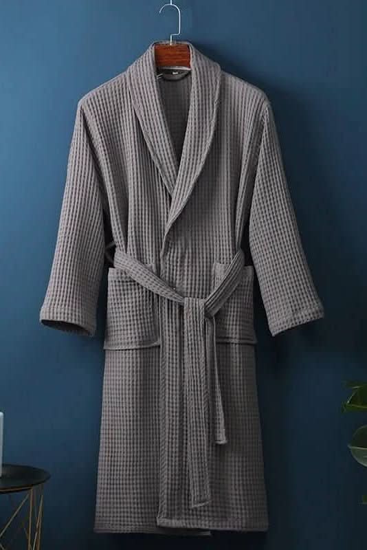 Lightweight unisex breathable waffle bathrobe, perfect for post-shower, spa, or loungewear.