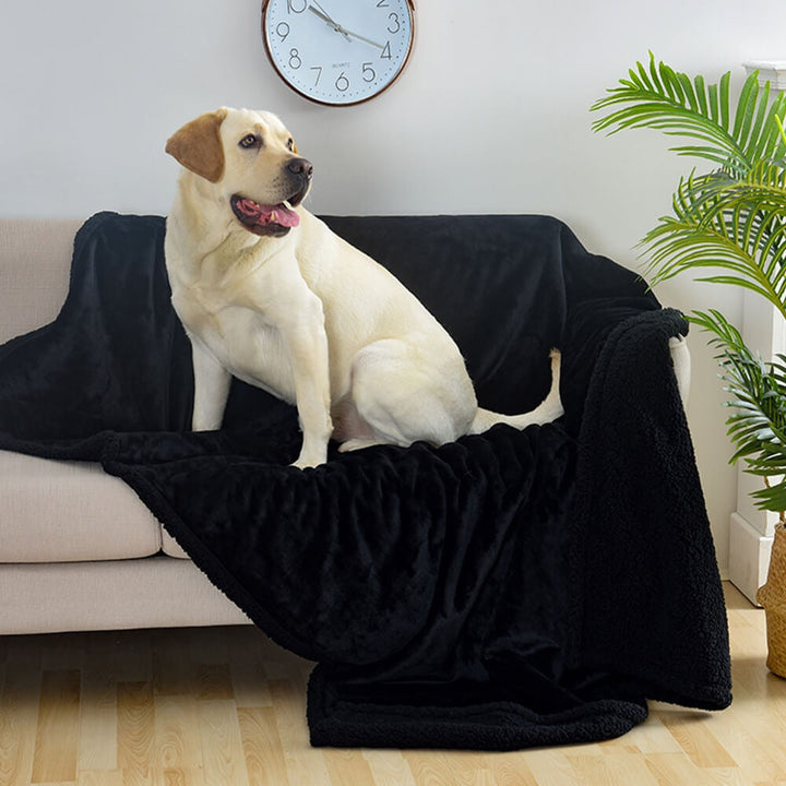 Waterproof pet flannel sherpa fleece blanket for dogs, cozy pet bed cover