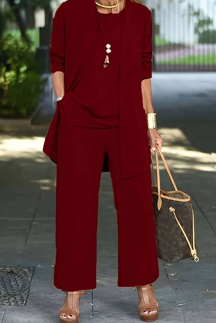 Close-up of the comfy flowy pants from the women's 3-piece summer lounge set.