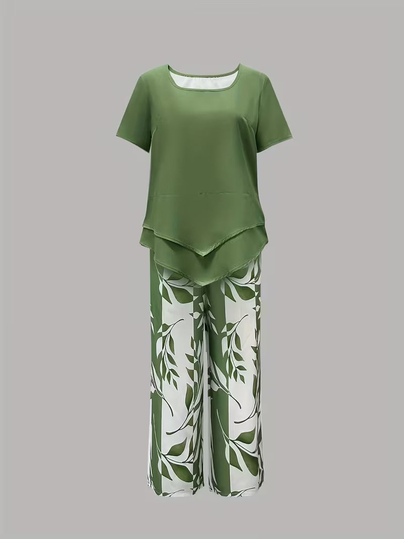 Front view: Women's short-sleeve leaf print top & matching cropped pants. Effortless 2-piece casual outfit.