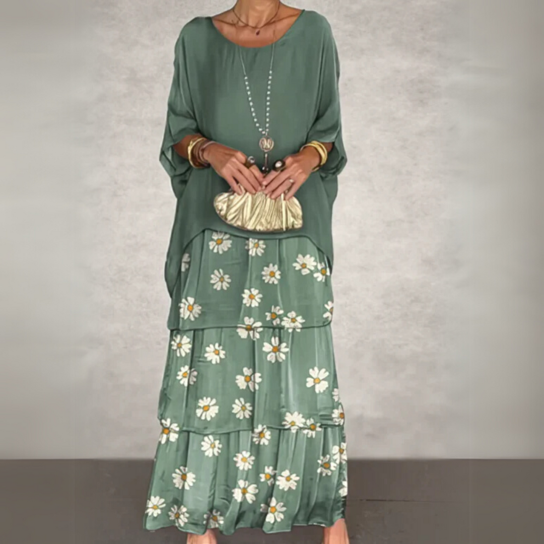 Elegant two-piece women's boho maxi dress set, featuring a flowy batwing top for casual chic summer wear.