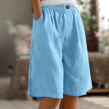 Versatile women's high-waisted Bermuda shorts, relaxed fit for everyday casual style. Elastic waist ensures summer comfort.