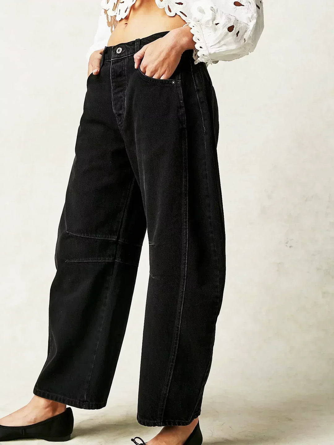 Flattering high-waisted wide-leg women's jeans in comfortable denim, perfect for versatile casual outfits.